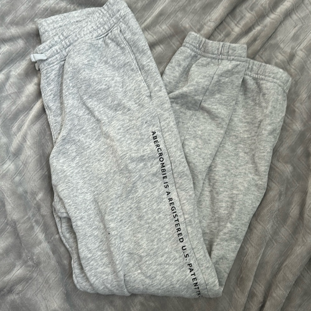 Light gray Abercrombie sweats size 15/16